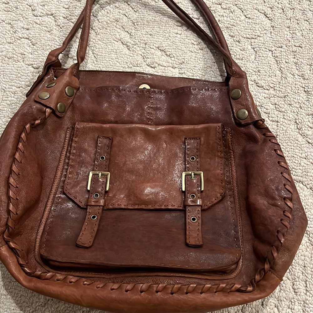 Brown shoulder bag